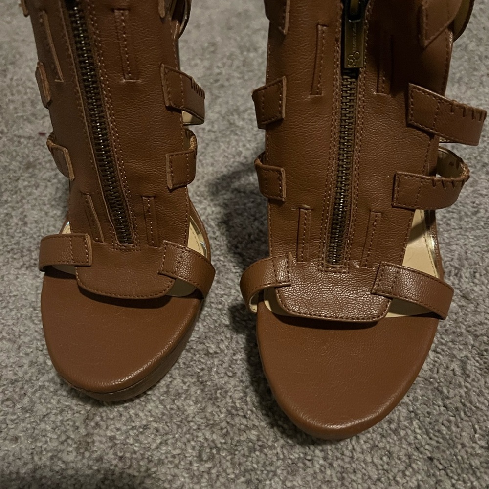 Jessica Simpson Zip Front - Picture 2 of 5